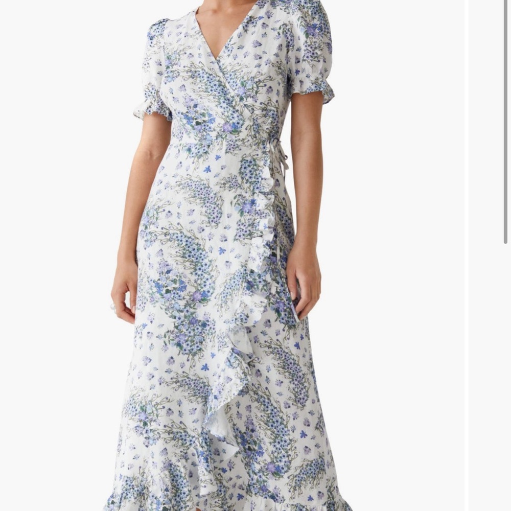 & Other Stories
Floral Ruffle Linen
Wrap Dress